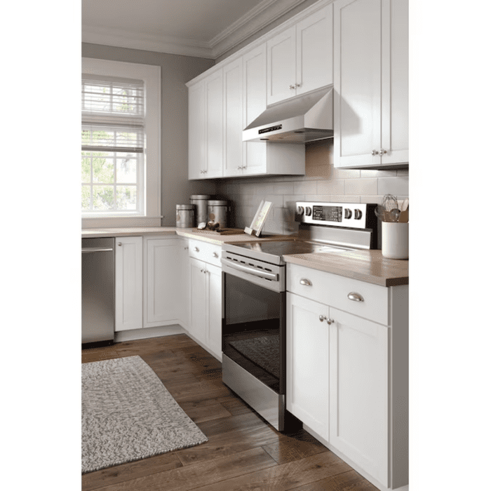 Arcadia 18-In W X 35-In H X 23.75-In D White 3-Drawer Base Fully Assembled Cabinet (Recessed Panel Shaker Style) - Image 10