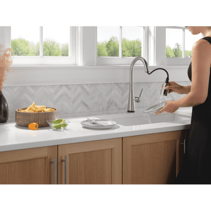 Kylo Touch2O Stainless Steel Single Handle Touch-On Pull-Down Kitchen Faucet with Sprayer (Deck Plate Included) - Image 12