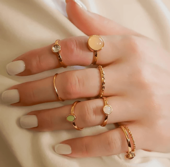 7-19Pcs Silver Star Moon Knuckle Ring Set for Women Vintage Stackable Midi Finger Rings Set - Image 2